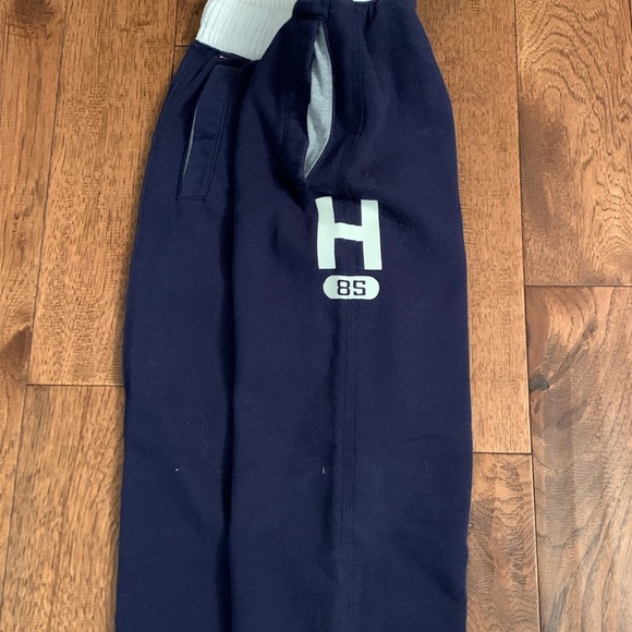 Tommy Hilfiger Sweat Pants Boys L (12-14) - Picture 2 of 3